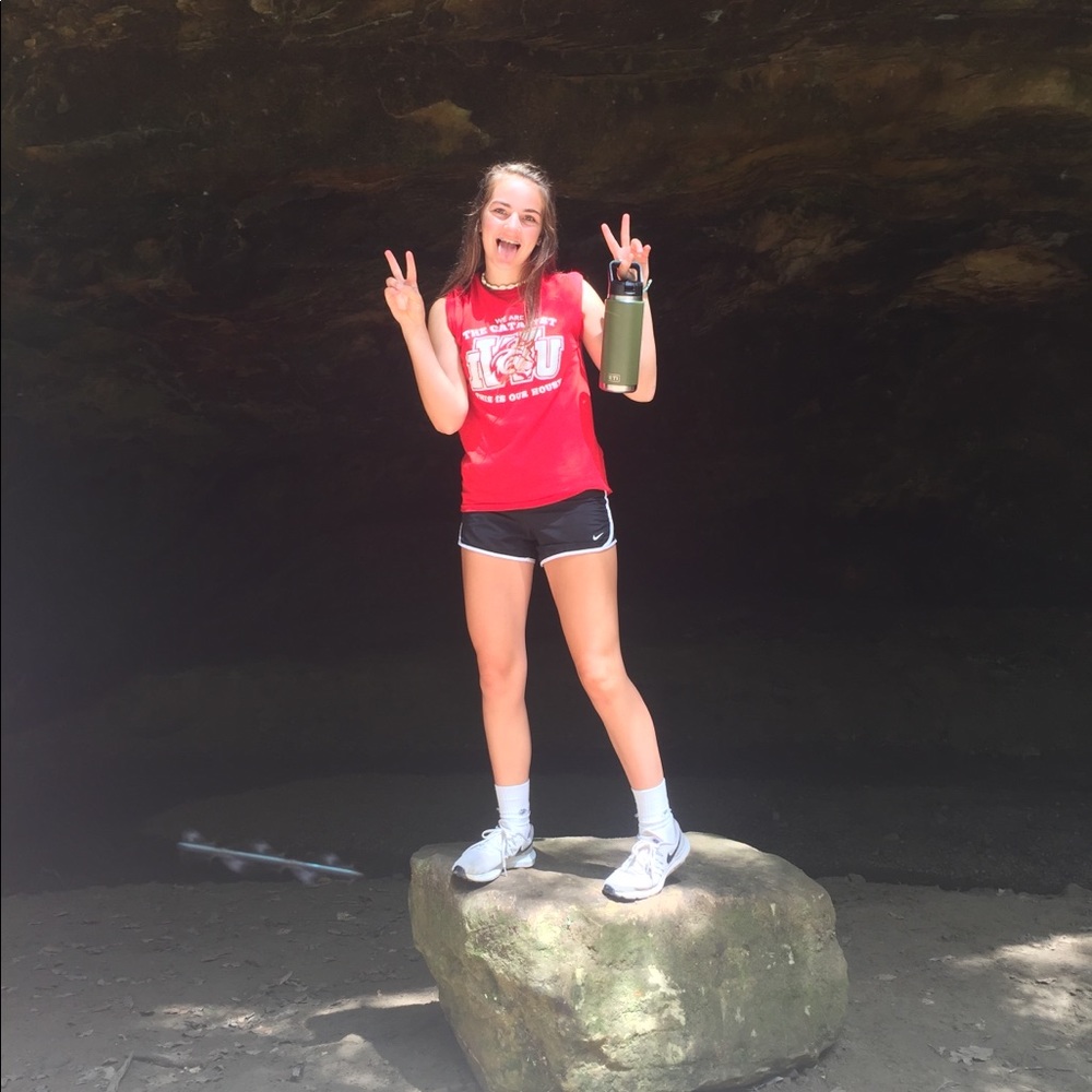 Meet your Posher, Abigail